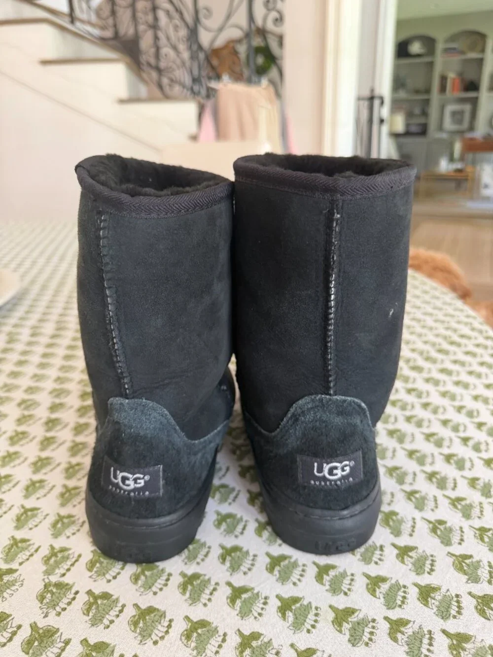 Black UGG Australian Made Classic 3/4 Boots | Size W 8